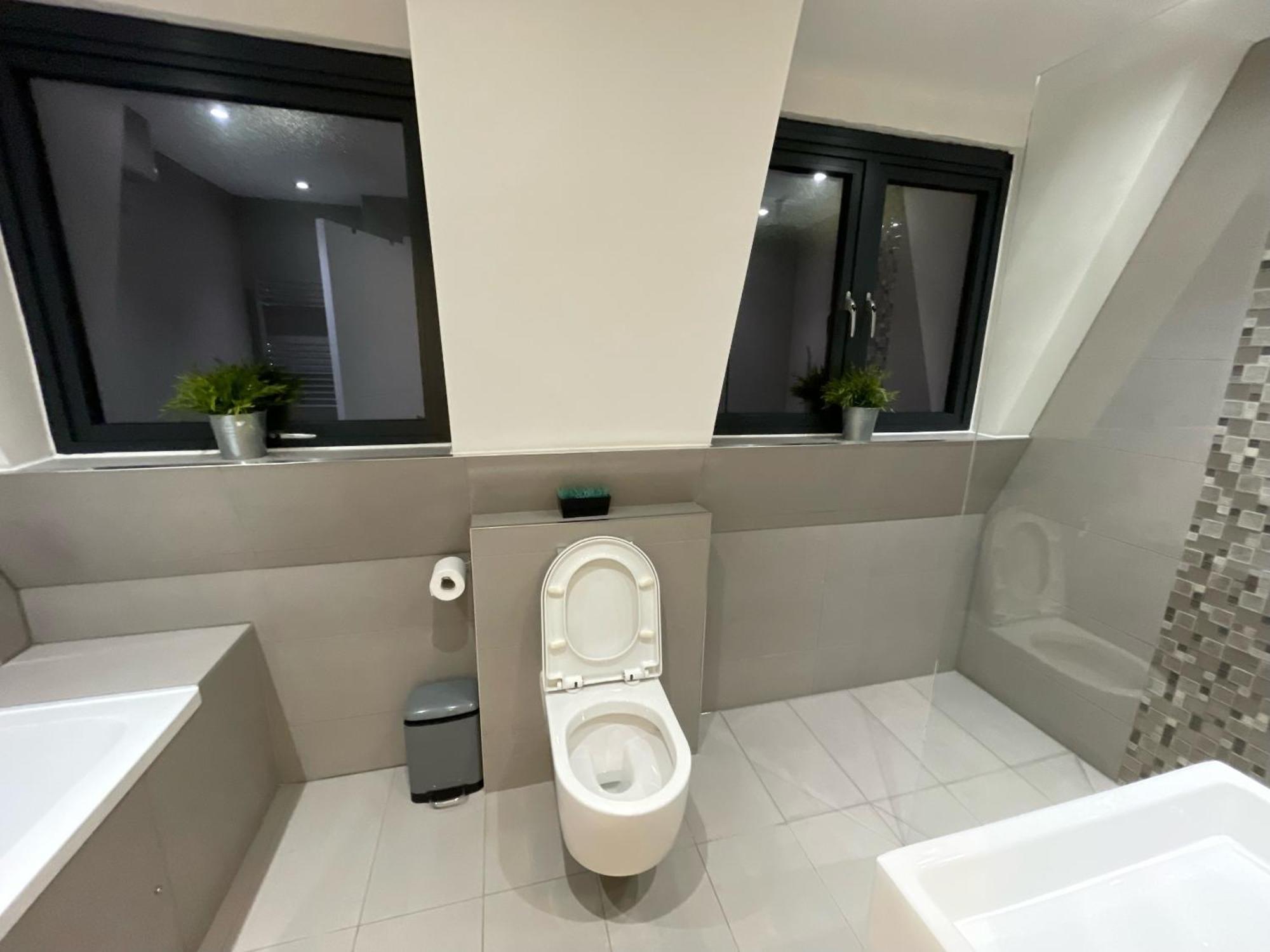 לונדון Omega Terrace, Luxury Modern Interior, Located Close To Alexandra Palace מראה חיצוני תמונה